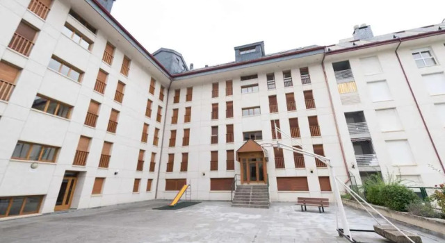 Apartamento Alba, Book Apartment Hotels in Aragon with Parking, Parking