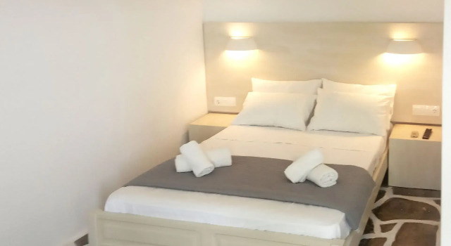 Asante Paros