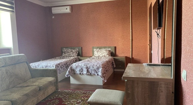 Pamir Hotel-Hostel, Prenota Hotel Hotel a Dušhanbe con piscina, Piscina