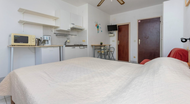 Студия Apartments Mari