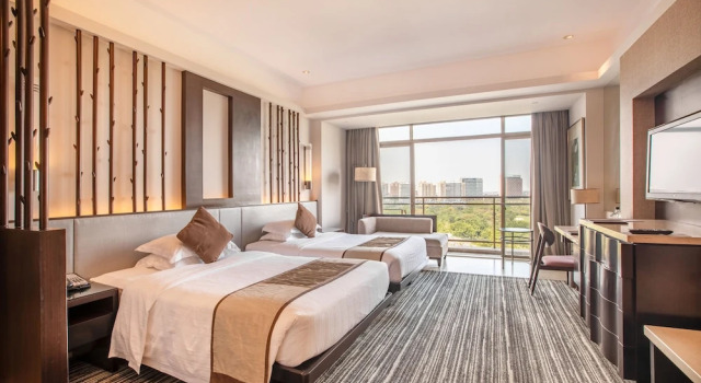 Номер Deluxe с балконом Mission Hills Resort Haikou