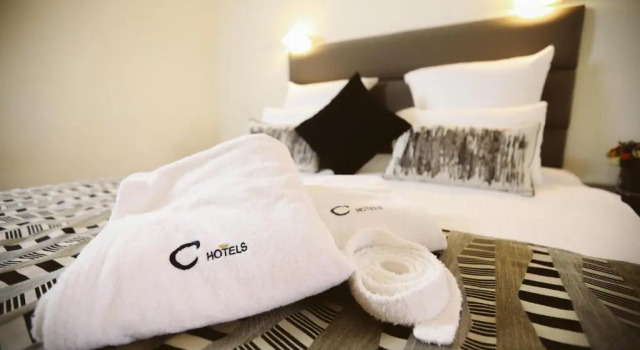 Трёхместный номер Classic C-Hotel Neve Illan