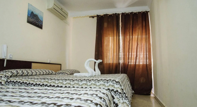 Hostal la Campana, Забронировать Хостел Ла-Линеа-де-ла-Консепсьон Коста-де-ла-Лус