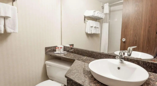 Двухместный номер Business с красивым видом из окна Ramada by Wyndham Fredericton