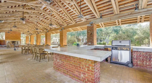 Коттедж 1 Mi to Shore! 30A Beach Retreat w/ Porches