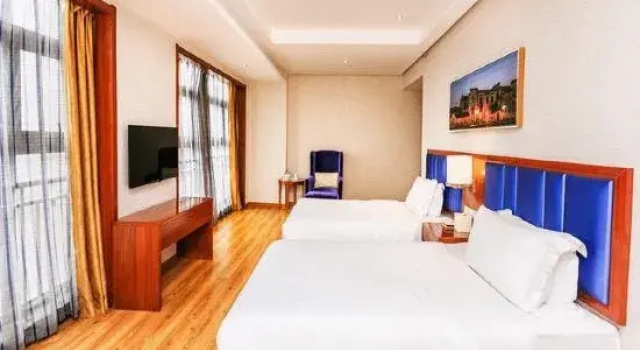 Hilary International Hotel (Zhonghuan City, Exit near Fanhua Avenue Metro Station), Rezerwuj Hotel Hotele 3-gwiazdkowe w Hefei, 3*