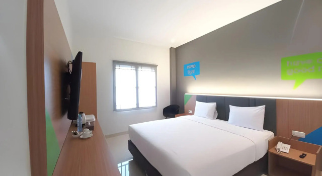 Hotel Premier Makassar, Book Hotel Hotels in Sulawesi with Parking, Parking