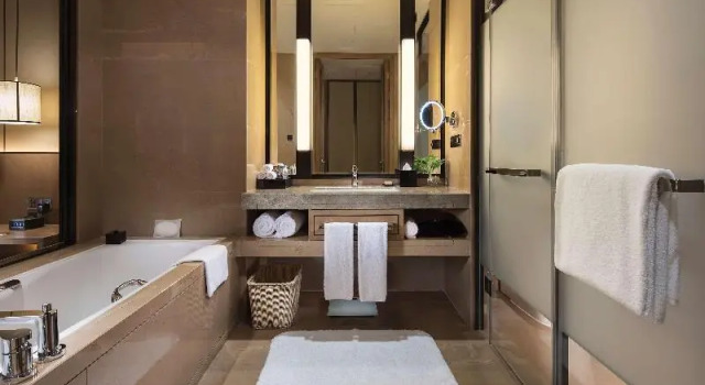 Люкс с видом на залив DoubleTree By Hilton Xiamen-Haicang