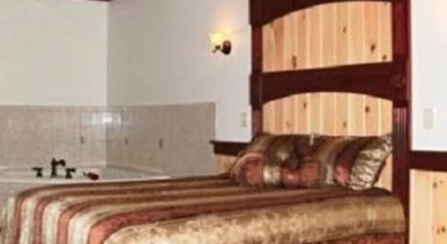 The Euro Chalet, Prenota Chalet Hotel a Ohio con parcheggio, Parcheggio