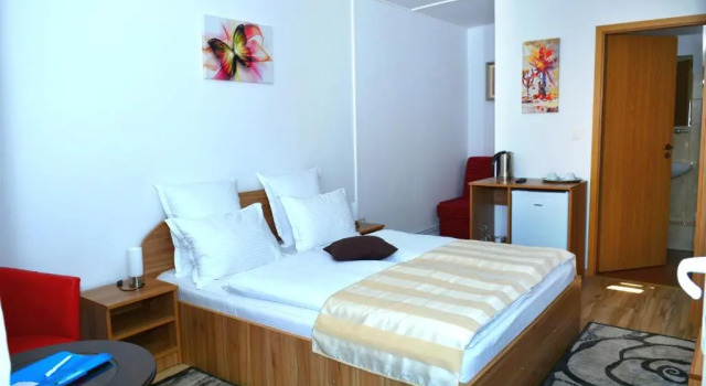 Pensiunea Anita, Rezervovat Hotel Hotely v Hunedoara s parkováním, Parkování