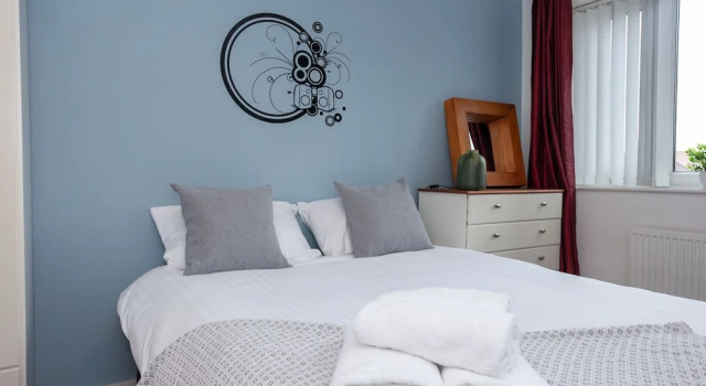 Lakeside view - Manchester townhouse, Rezervați Apartament Apartamente în Merseyside, Apartament