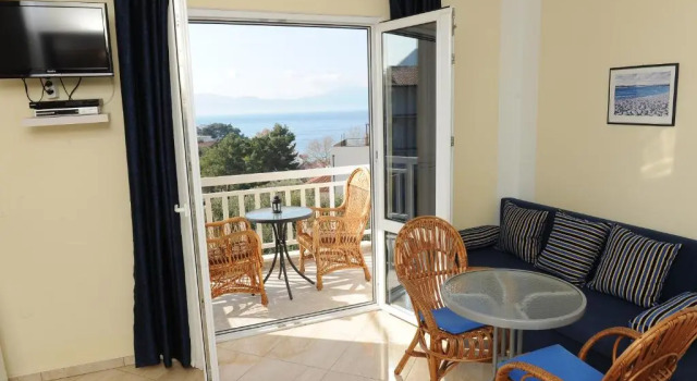 Студия Apartments Lončar