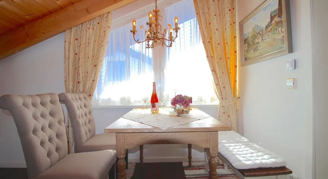 Himmelschlösschen & Chalet Rose, Rezervasyon Şale Garmisch-Partenkirchen Bavyera