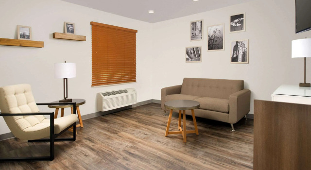 WoodSpring Suites Chicago Darien, Rezerwuj Hotel Darien Illinois