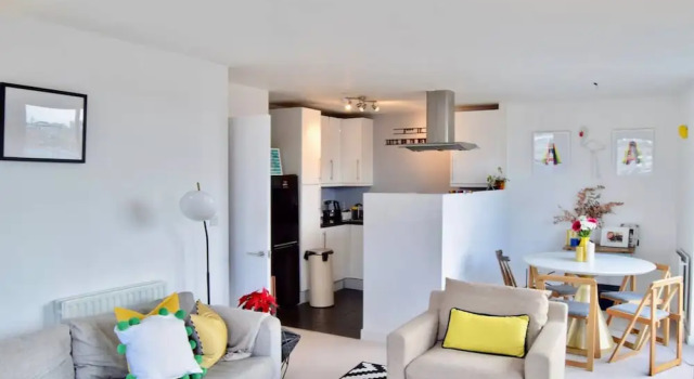 Iconic 2 Bedroom Flat In Broadway Market
