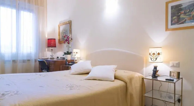 La Casa di Lalla B&B, Забронировать Отель Болонья провинция Болонья, рядом с Башня Гарисенда