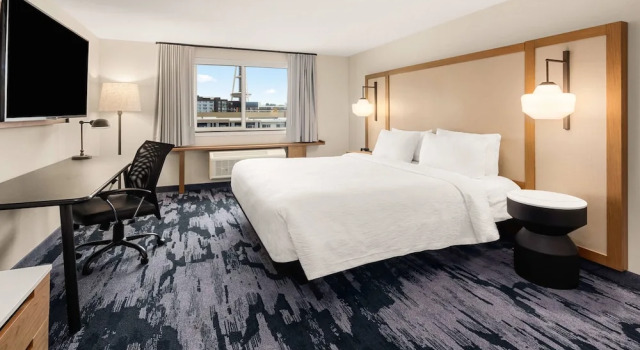 Люкс Fairfield Inn & Suites by Marriott Seattle Downtown/Seattle Center