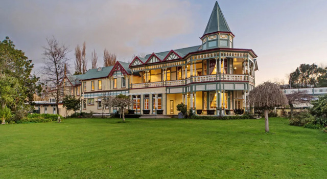 Highden Manor Estate, Rezerwuj Hotel Hotele w Auckland Region z parkingiem, Parking