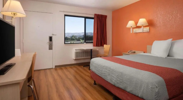 Люкс Motel 6 San Luis Obispo North