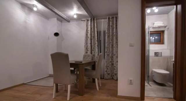 Seven House, Varaa Hotelli Covasna Transylvania