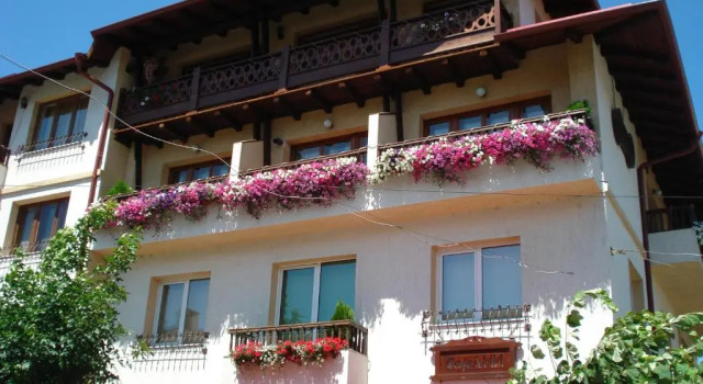Pri Ani Guest House, Prenota Affittacamere Hotel economici a Bansko
