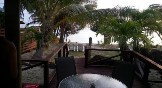 Premium Bungalow mit Balkon und am Strand Sunset Palms Rarotonga