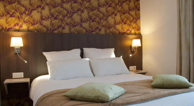 Номер Comfort CitHotel Hôtel de France et dEurope