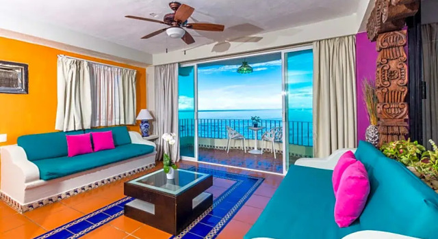 Четырёхместный люкс Mar Sereno Hotel & Suites