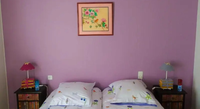 La Petite Maison près de lEglise, Buchen Sie Bed & Breakfast Hotels in Bretagne mit Parkplatz, Parkplätze
