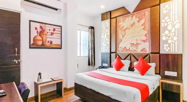 OYO 30764 Hotel Jj International