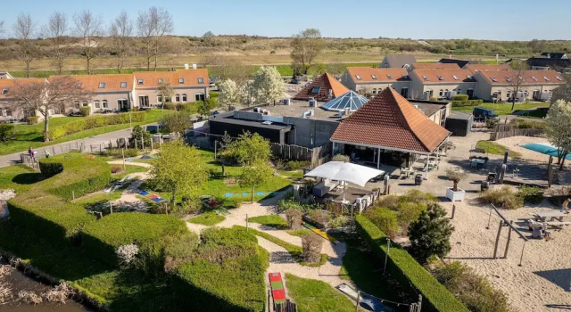 Бунгало Bungalow in Renesse Near North Sea Beach