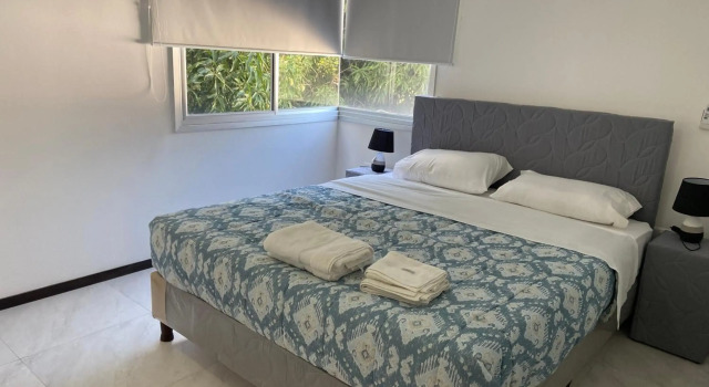 Hermoso departamento con piscina y estacionamiento