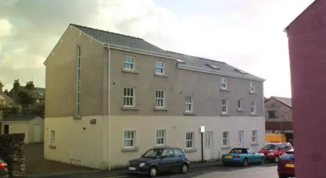 3 Laurel Court