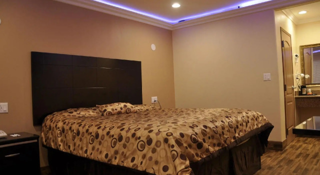 Sun Light Motel, Забронировать Мотель Дауни Большой Лос-Анджелес, рядом с PIH Health Downey Hospital