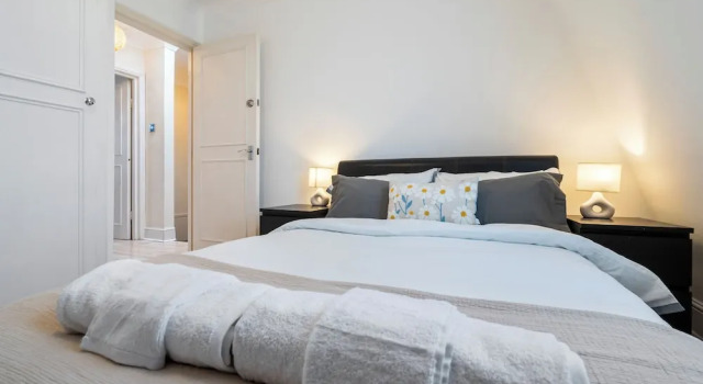 Charming London Apartment With 2 Bedrooms