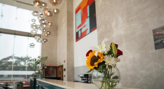 AR Suites KLJ Square, Забронировать Отель Гургаон Gurgaon Region