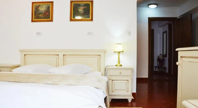 Pensiunea Romantic Belvedere Paltinis, Rezervovat Hotel Hotely v Sibiu County s parkováním, Parkování