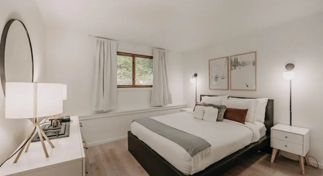 Snowater Condo #64 - Welcome to Pet Friendly Camp Kulshan, Buchen Sie Ferienwohnung Hotels in Glacier mit Parkplatz, Parkplätze