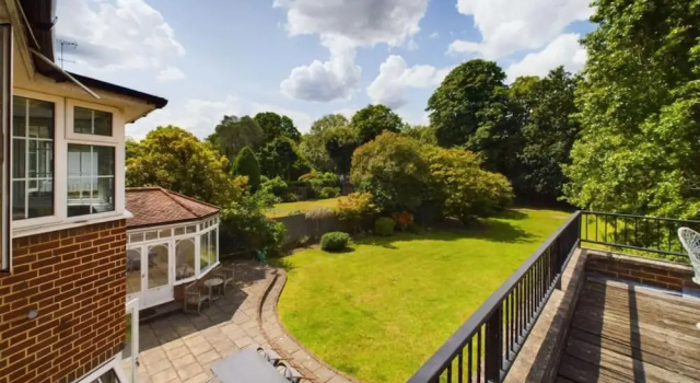 The Richmond Park Hideaway - Cozy 4bdr House With Garden Rooftop Terrace