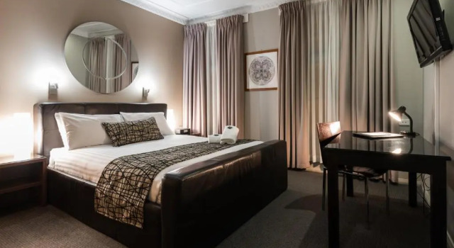 Двухместный номер Standard Clarendon Hotel