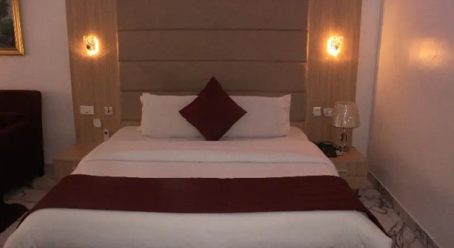 Номер Classic Parkview Astoria Hotel