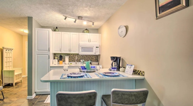 Wintergreen Resort Studio w/ Deck & Ski-out Access