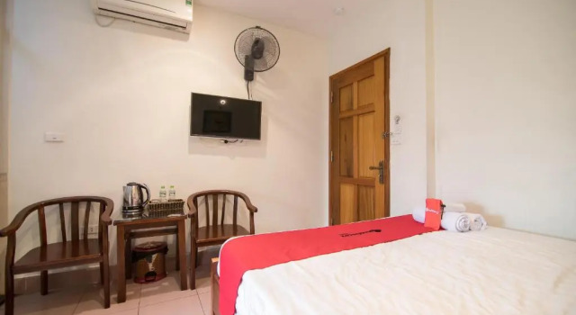 Двухместный номер Standard RedDoorz near Dai Hoc Ha Noi