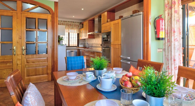 Villa Carousel, Prenota Villa Hotel a Axarquía con parcheggio, Parcheggio