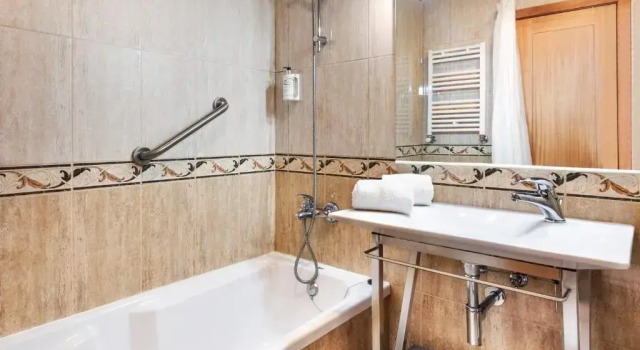 Семейный номер Standard B&B HOTEL Braga Lamacaes