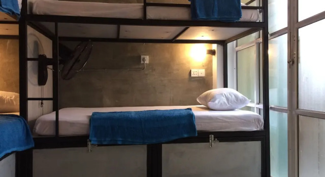Кровать в общем номере (женский номер) Cycling Backpacker Hostel