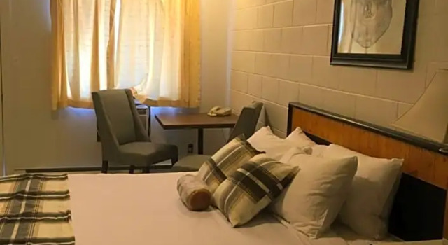 Номер Deluxe Christina Lake Motel and RV Park