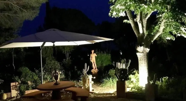 La cactée singulière, Забронировать Отель Безье Hérault
