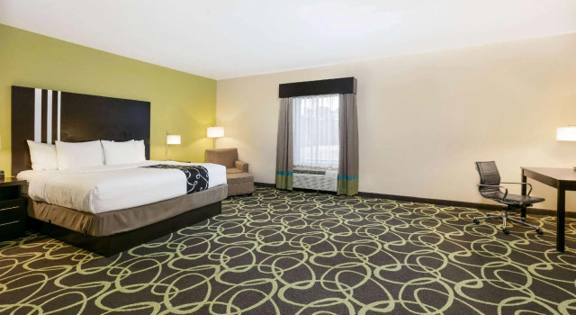 Двухместный номер Standard La Quinta by Wyndham Tyler - University Area