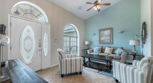 Impressive 5br, Pool, Lake, Disney 10 Minutes 5 Bedroom Home